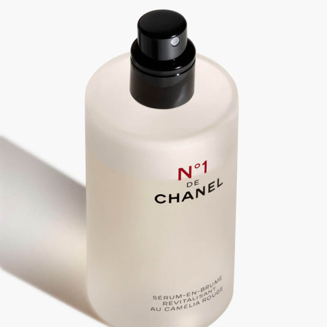 N°1 de Chanel Sérum-en-Brume Revitalisant | Anti-pollution, rafraîchit, apporte de l'éclat