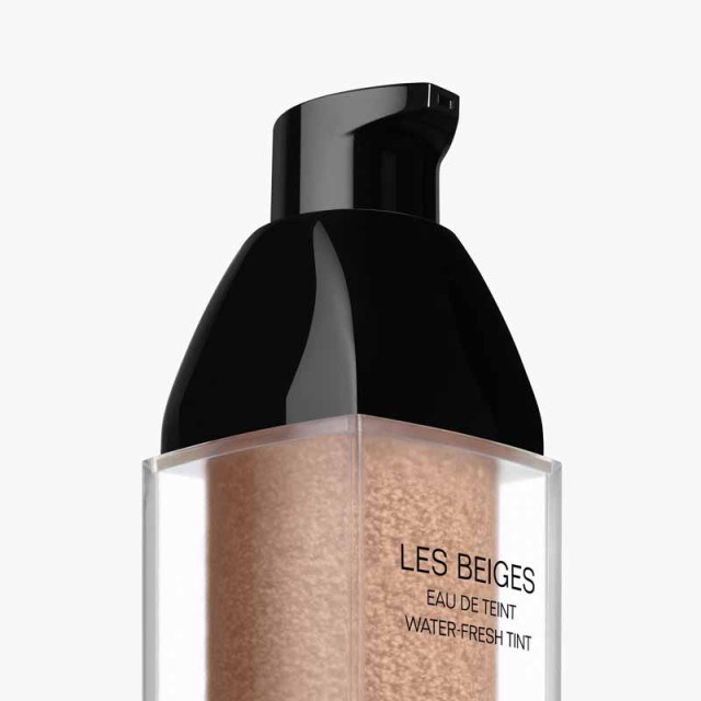 Les Beiges | Eau de teint fraîche aux microbulles de pigments, effet peau nue, belle mine naturelle et lumineuse